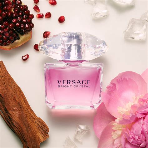 versace bright crystal scent|versace bright crystal perfume smell.